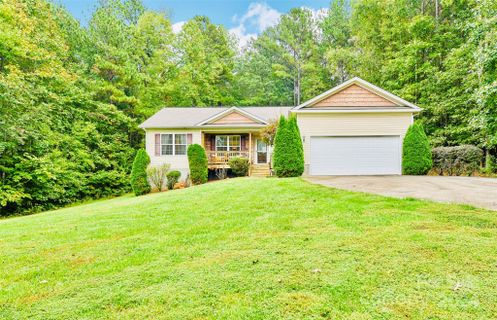 3570 Lake Bluff Drive sold home in The Retreat, Sherrills Ford, NC