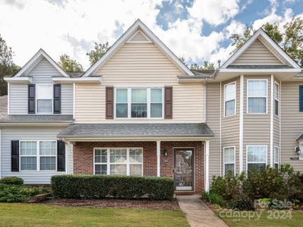 Previously sold for $277,000