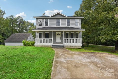 1829 Eagles Nest Drive sold home in Montclaire, York, SC