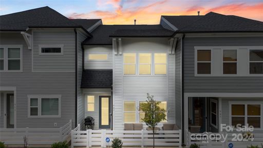 907 Kinsey Alley sold home in SouthEnd at Tryon, Charlotte, NC