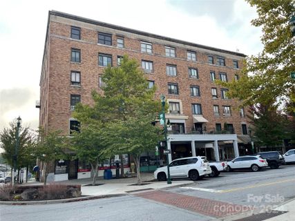 538 N Main Street 403,404 sold home in Skyland Downtown Apartments, Hendersonville, NC
