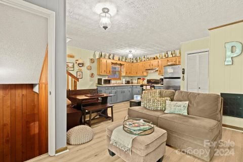 460 Laurel Ridge Road sold home in Mill Ridge, Banner Elk, NC