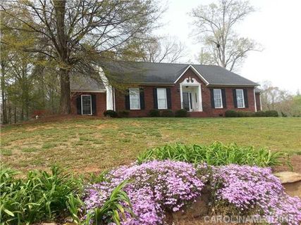 705 Rocky Ridge Court sold home in The Hylands, York, SC