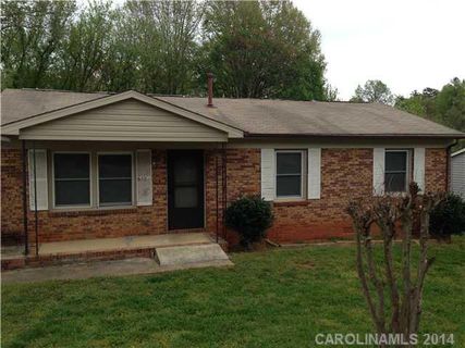 612 Dundeen Drive