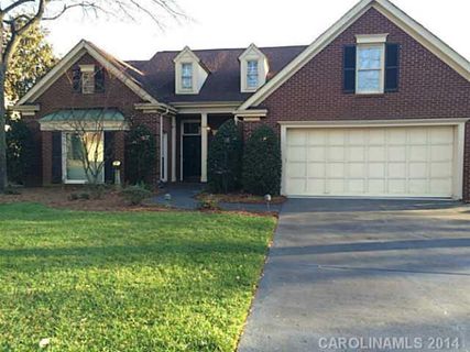 7025 Walton Heath Lane