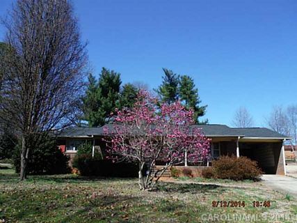 2166 Ridgewood Drive