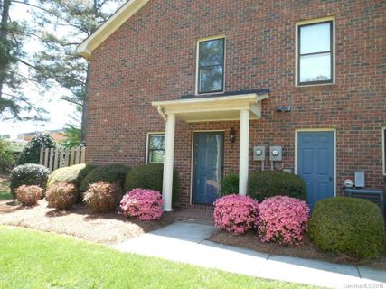 811 Jamestown Drive 811-2