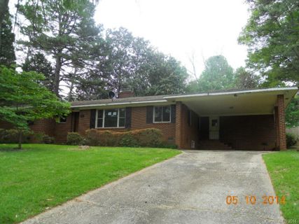 5618 Langley Circle