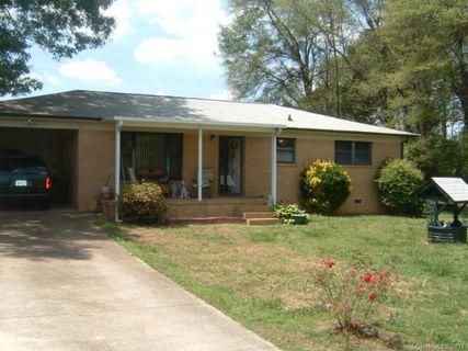 221 Springwood Drive