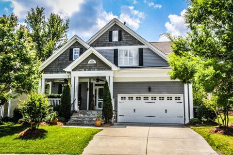 7530 Thorn Creek Lane sold home in Trailridge, Tega Cay, SC