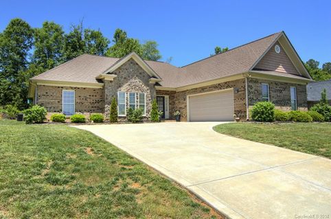 201 Edenshire Court