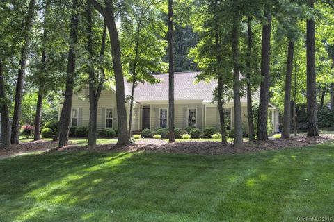 2915 Heathcroft Court