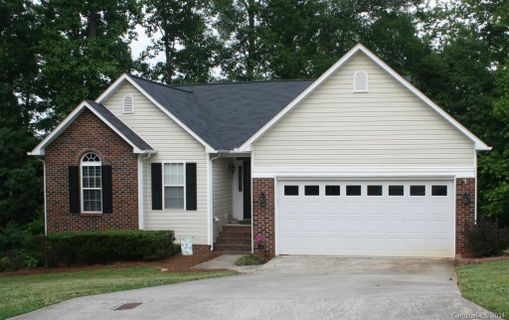 2358 Eagle Glen Court
