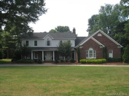 1637 Lakefield Circle