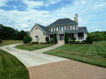 Previously sold for $634,000