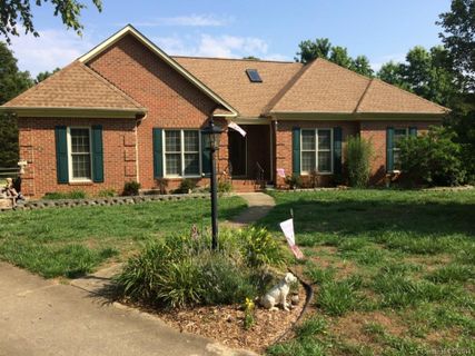 1131 Maremont Court