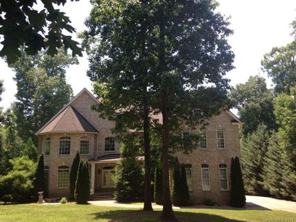 142 Oasis Lane