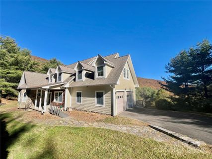 255 Denise Drive sold home in Mountain View Estates, West Jefferson, NC
