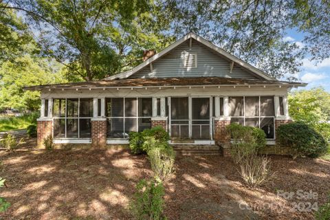 221 Palmer Street sold home in West End, Albemarle, NC