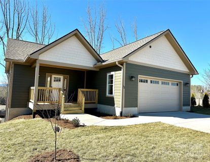 13 Sandstone Street sold home in Creekside Village, Weaverville, NC