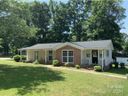 6707 Glenmoor Drive sold home in Charlotte, SC