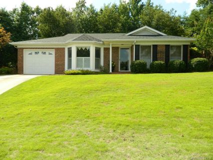 1912 Wexford Court sold home in Wexford, Gastonia, NC