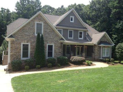 192 Wildwood Cove Drive