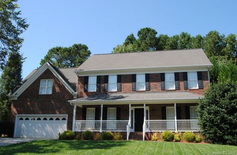 1811 Abbotsford Court