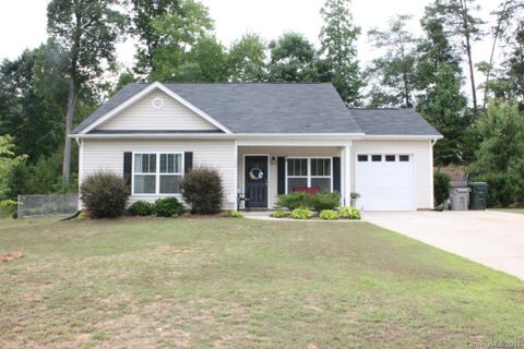1326 Laurel Woods Drive