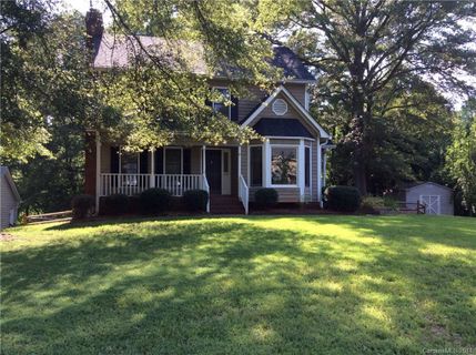 930 Pine Knoll Road