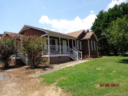 412 Brookside Drive