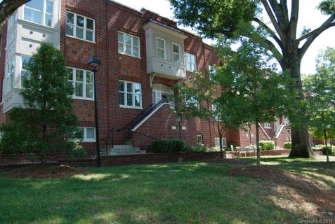 100 N Laurel Avenue 108