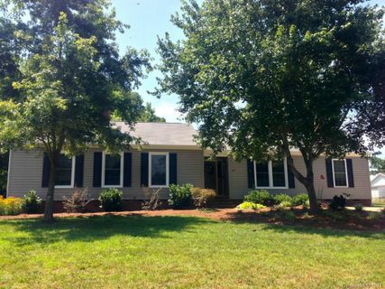 295 Larkspur Road