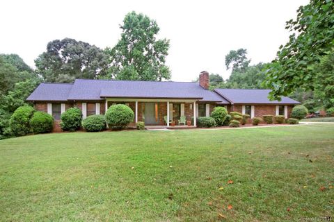 155 Eastwood Drive