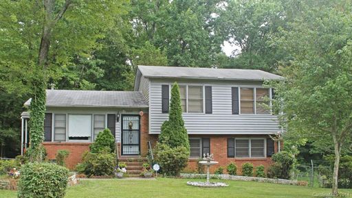 2800 Meadowcliff Drive