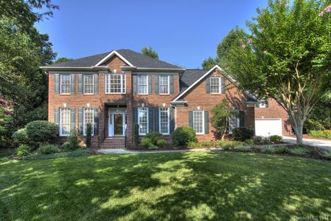 5318 Greyfriar Court