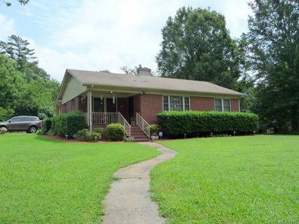 3113 Iredell Drive