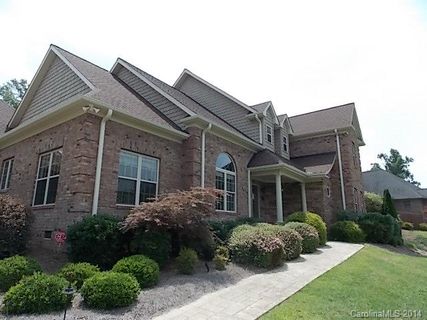 1107 Hillcrest Ridge Drive