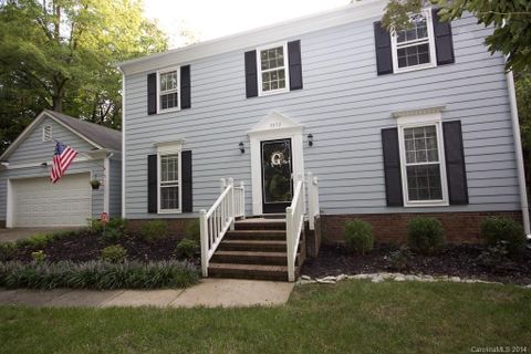 3053 Heathcroft Court