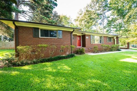 5618 Langley Circle