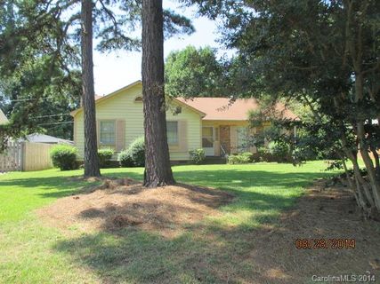 10101 Clairemore Place