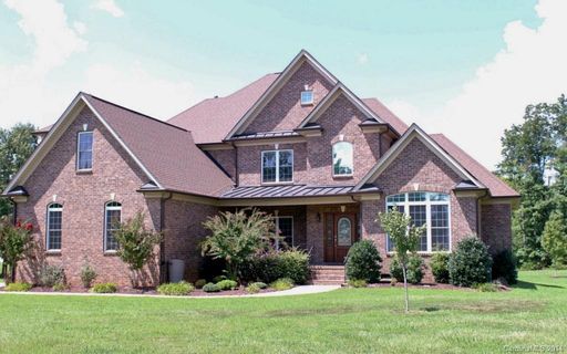 2553 Cozy Cove Drive