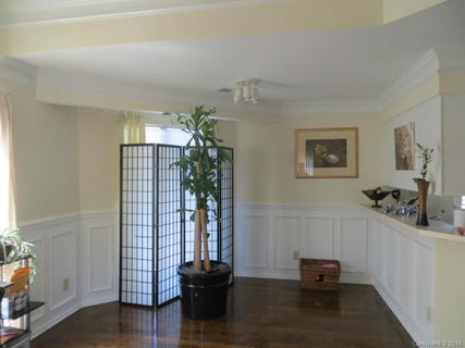8105 Cedar Glen Drive 218