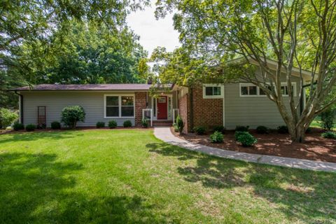 4301 Darwin Circle