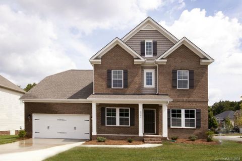 8306 Bourgess Court 51 sold home in Chastain Village, Fort Mill, SC