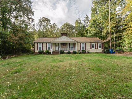 3119 Winding Trail