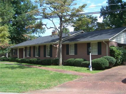 201 Brookshire Avenue