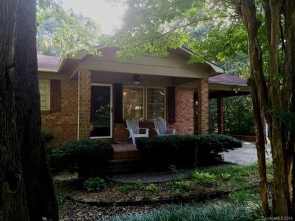 1669 Gray Fox Road sold home in Whispering Pines, Iron Station, NC