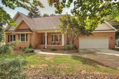 109 Tall Oak Drive