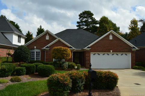 2984 Heritage Commons Lane sold home in Heritage Commons, Gastonia, NC